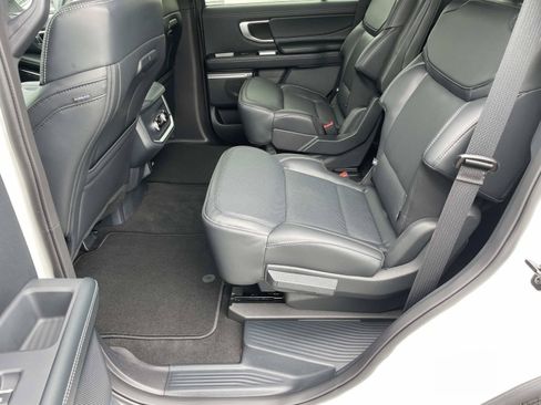 New 2026 Ford Expedition Platinum w/ Stealth Appearance Package AWD/4WD image 7
