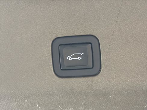 Certified 2023 GMC Yukon Denali AWD/4WD image 21