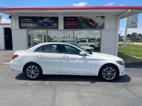 Used 2015 Mercedes-Benz C 300 4MATIC Sedan image 2