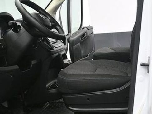 Used 2023 RAM ProMaster 2500 image 14