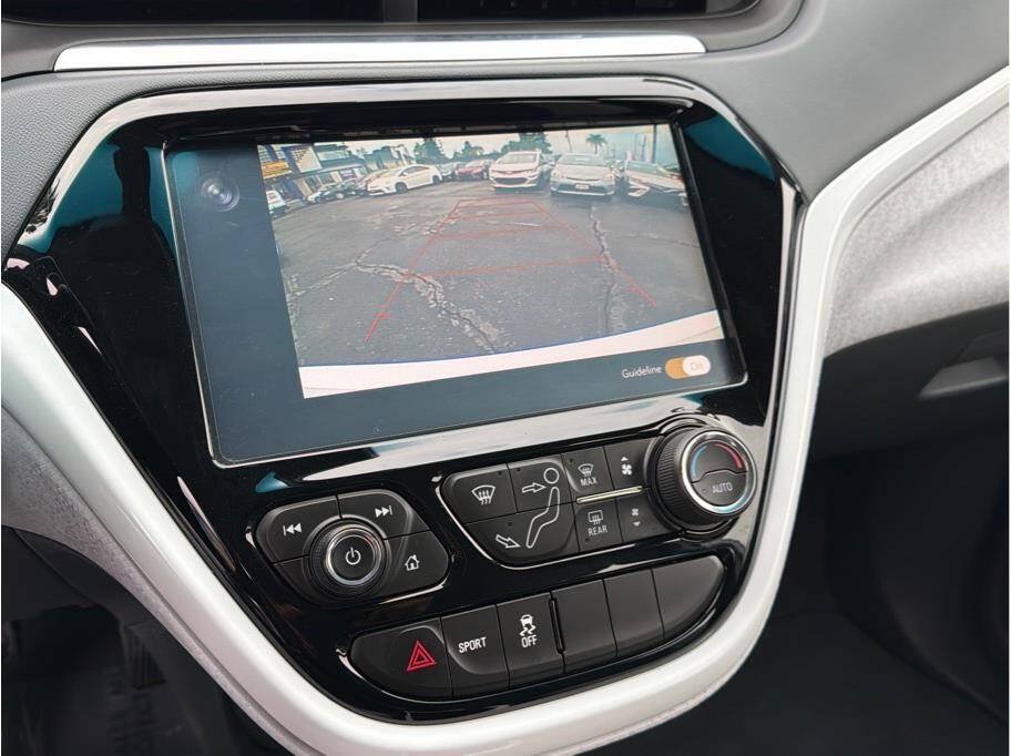 Used 2017 Chevrolet Bolt LT FWD image 14