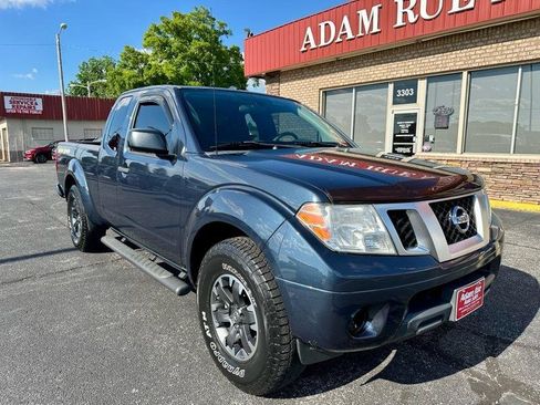 Used 2018 Nissan Frontier Desert Runner RWD image 2
