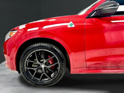 Used 2020 Alfa Romeo Stelvio Ti w/ Nero Edizione image 41