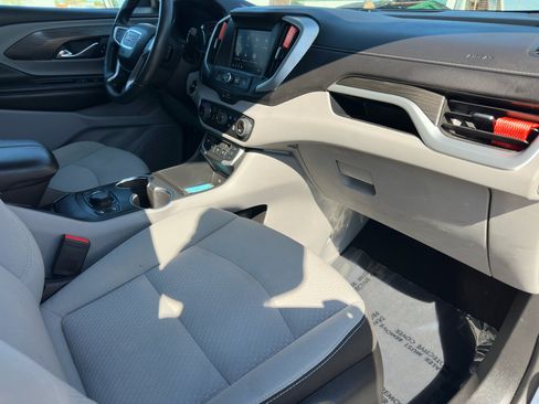 Used 2023 GMC Terrain SLE w/ Driver Convenience Package image 48
