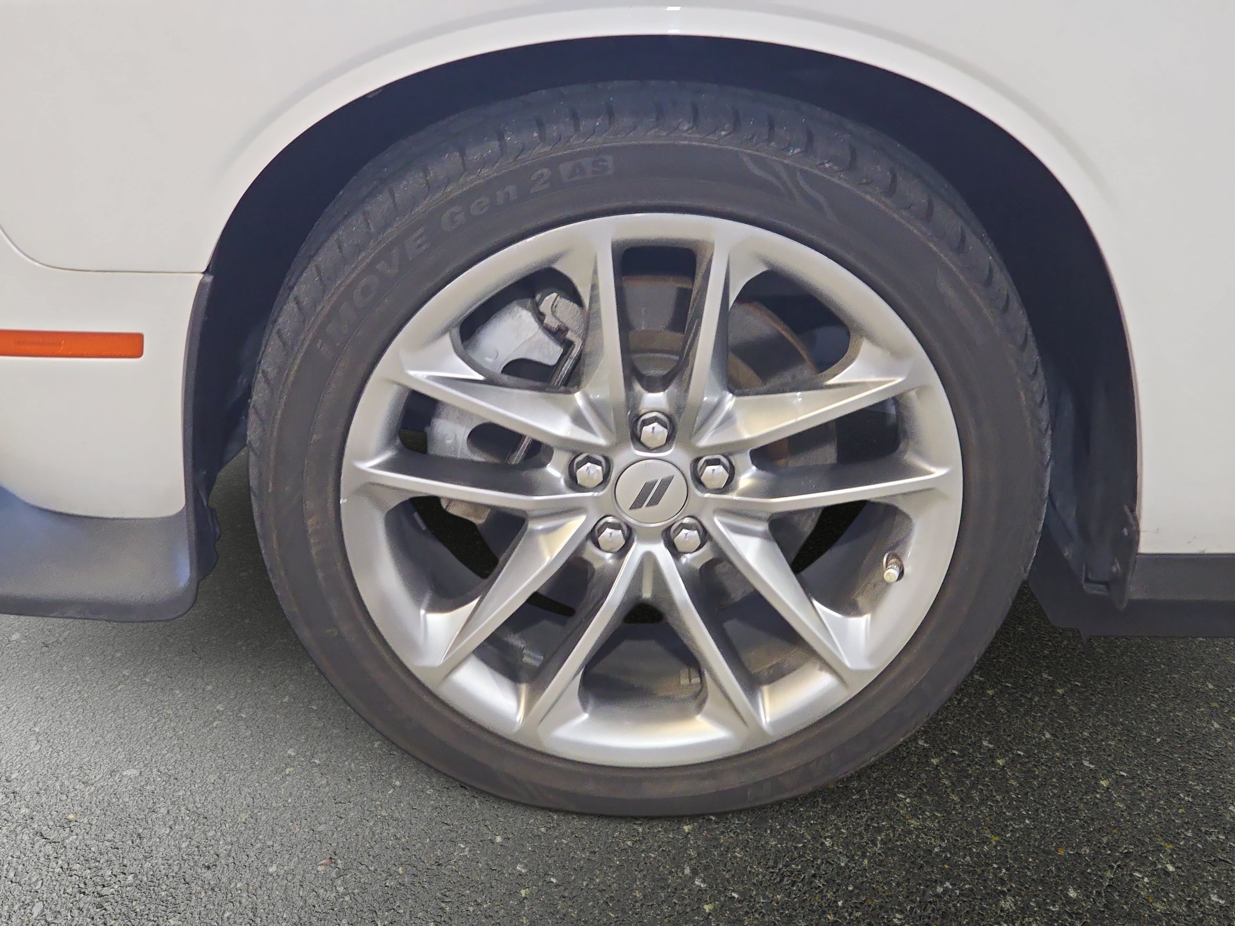 Used 2022 Dodge Challenger GT AWD/4WD image 30