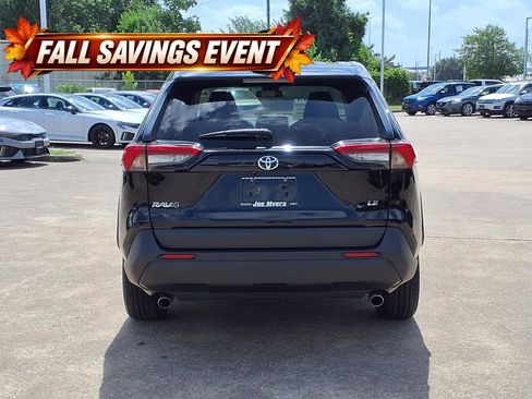 Used 2023 Toyota RAV4 LE FWD image 8