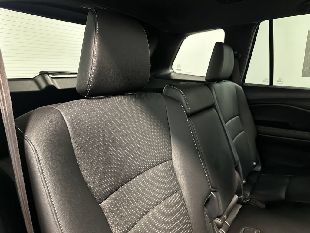 Used 2024 Honda Passport EX-L image 91