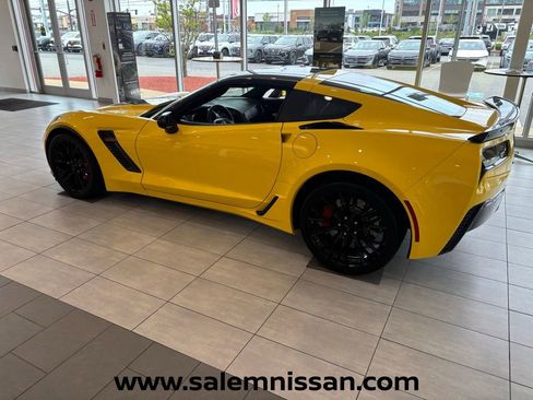 Used 2016 Chevrolet Corvette Z06 w/ 3LZ Preferred Equipment Group RWD image 4