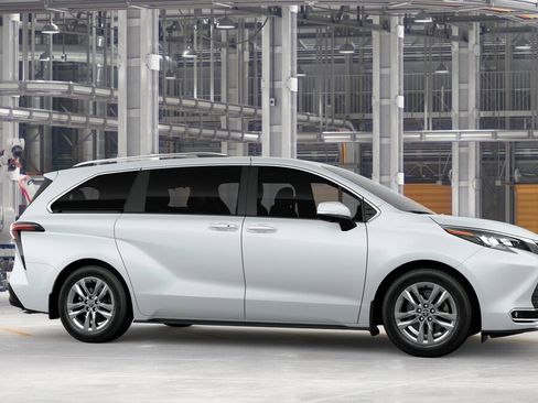 New 2026 Toyota Sienna Limited AWD/4WD image 13