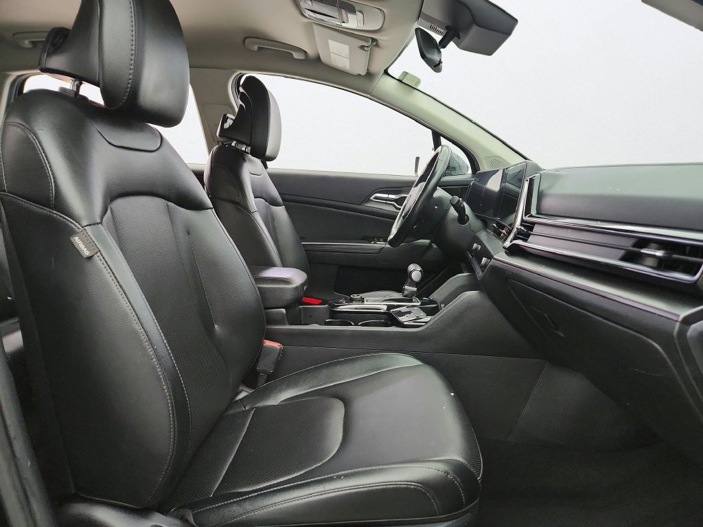 Used 2024 Kia Sportage EX FWD image 28