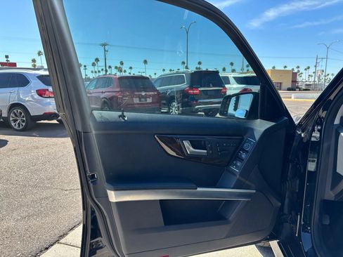 Used 2015 Mercedes-Benz GLK 350 2WD image 9