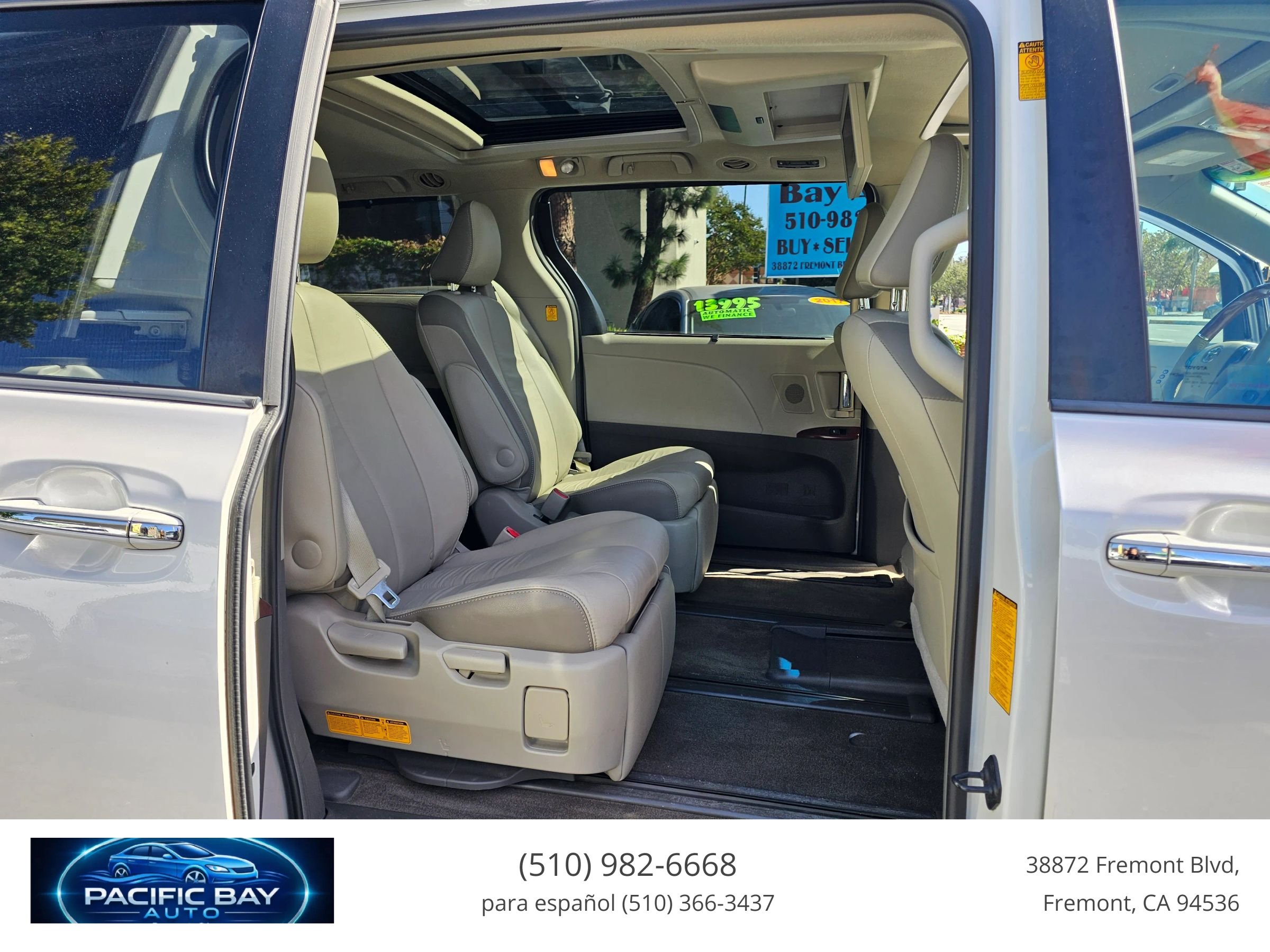 Used 2013 Toyota Sienna Limited w/ Premium Pkg FWD image 30