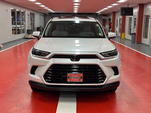 Certified 2025 Toyota Grand Highlander FWD image 8