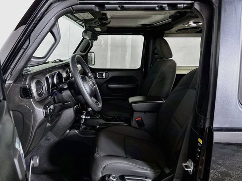 Used 2021 Jeep Wrangler Sport AWD/4WD image 11
