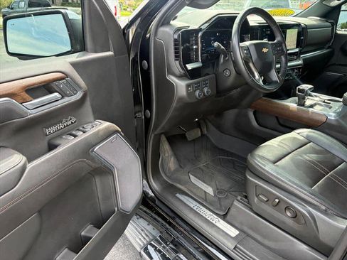 Used 2023 Chevrolet Silverado 1500 High Country AWD/4WD image 19
