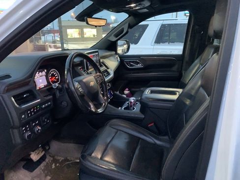 Used 2021 Chevrolet Suburban High Country w/ Premium Package image 13