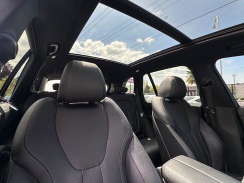 Used 2021 BMW X5 xDrive40i w/ M Sport Package AWD/4WD image 35