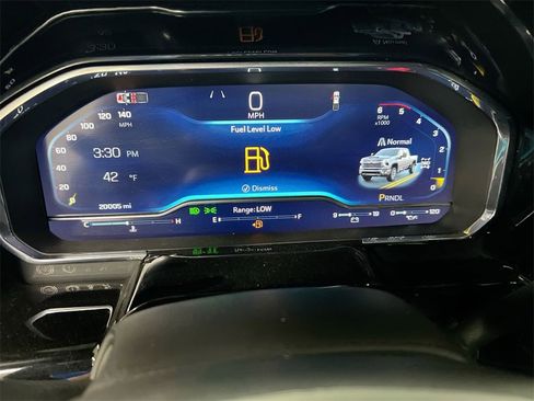 Used 2025 Chevrolet Silverado 2500 High Country w/ Technology Package image 11