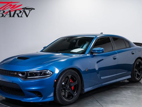 Used 2022 Dodge Charger Scat Pack RWD image 1