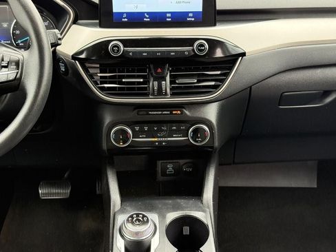 Used 2022 Ford Escape SE AWD/4WD image 14