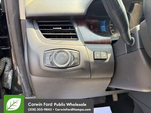 Used 2013 Ford Edge Limited AWD/4WD image 14