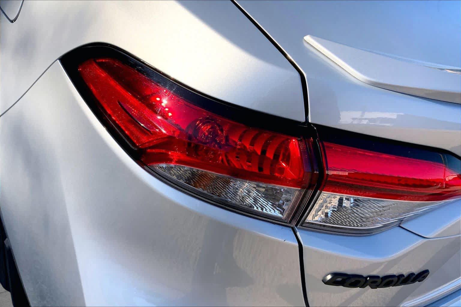 Used 2026 Toyota Corolla SE FWD image 28