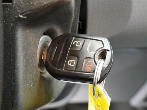 Used 2015 Ford F250 XL w/ Power Equipment Group image 27