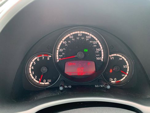 Used 2013 Volkswagen Beetle 2.0T FWD image 12