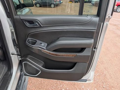 Used 2020 Chevrolet Suburban LS w/ Skid Plate Package AWD/4WD image 31