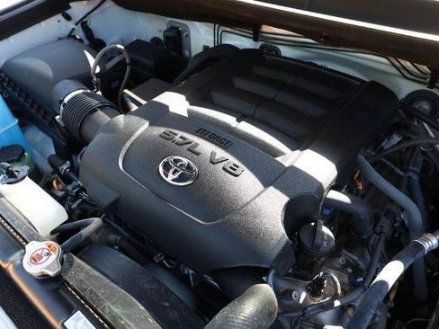 Used 2021 Toyota Tundra Limited w/ Limited Premium Package AWD/4WD image 26