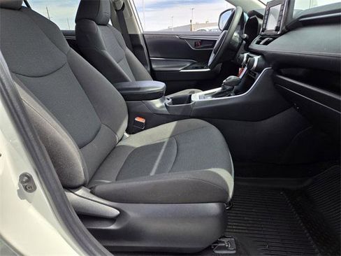 Certified 2022 Toyota RAV4 LE image 16