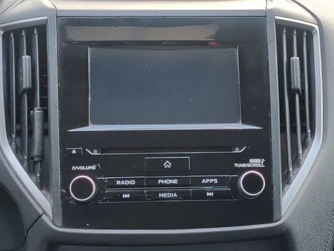 Used 2019 Subaru Crosstrek 2.0i Premium image 8