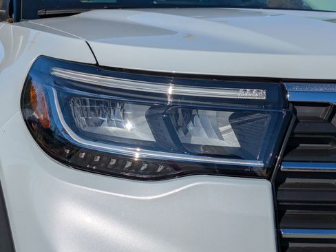 New 2026 Ford Explorer Active w/ Active Comfort Package image 10