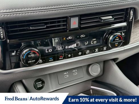 New 2026 Nissan Rogue Platinum w/ Platinum Premium Package AWD/4WD image 15