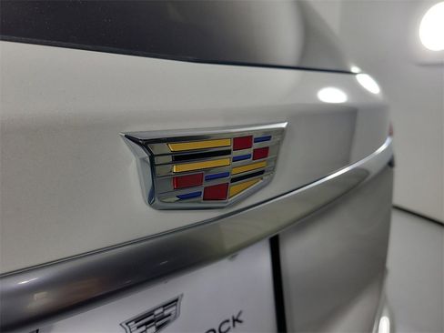 Certified 2024 Cadillac XT6 Premium Luxury w/ LPO, Floor Liner Package image 6