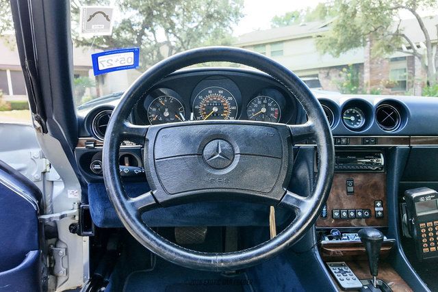 Used 1988 Mercedes-Benz 560 SL image 22