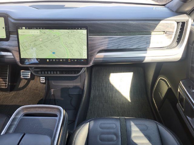 Used 2022 Rivian R1S Launch Edition Quad AWD/4WD image 25