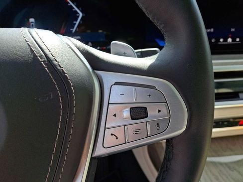 Used 2024 BMW X7 xDrive40i w/ Executive Package AWD/4WD image 23