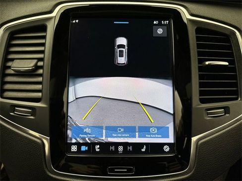 Certified 2023 Volvo XC90 B5 Core w/ Protection Package Premier image 17