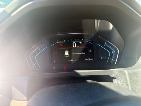 Used 2023 Honda Odyssey Elite image 1