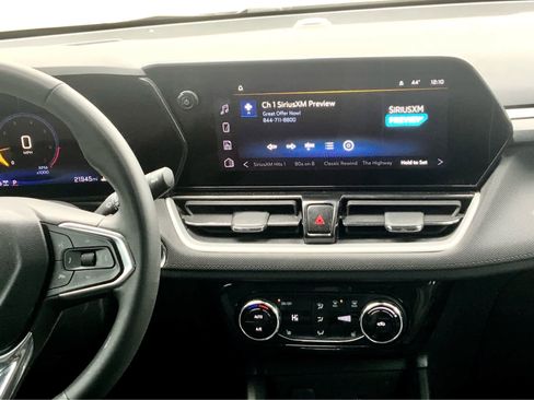 Certified 2024 Chevrolet TrailBlazer LT w/ Convenience Package image 41