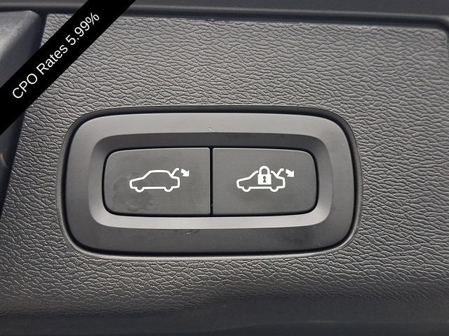 Certified 2024 Volvo XC60 B5 Plus w/ Protection Package Premier AWD/4WD image 33