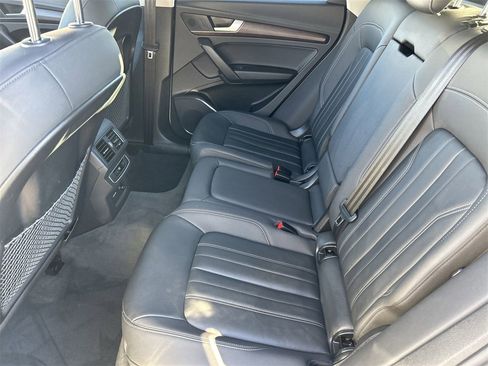 Used 2022 Audi Q5 2.0T Premium image 14