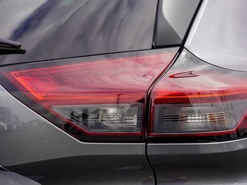 New 2026 Nissan Rogue S image 8