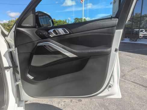Used 2023 BMW X6 M50i w/ Executive Package image 33