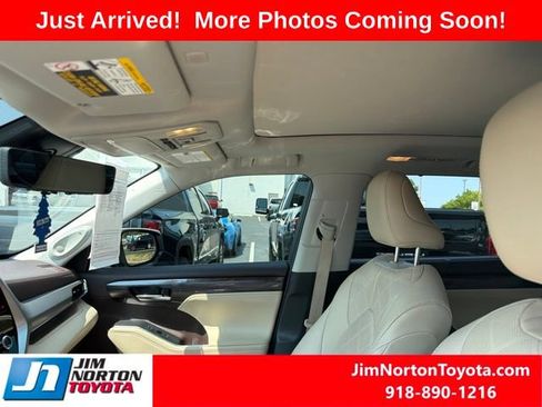 Used 2021 Toyota Highlander Platinum AWD/4WD image 10
