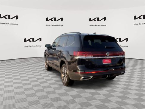 Used 2025 Volkswagen Atlas SE AWD/4WD image 8
