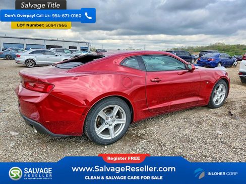 Used 2018 Chevrolet Camaro LT RWD image 4