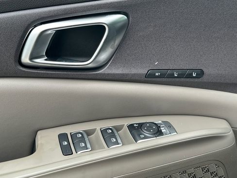 New 2026 Kia Carnival SX FWD image 17