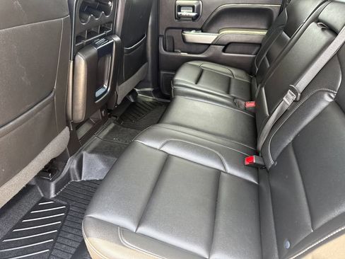 Used 2018 Chevrolet Silverado 1500 LT w/ Texas Edition RWD image 18